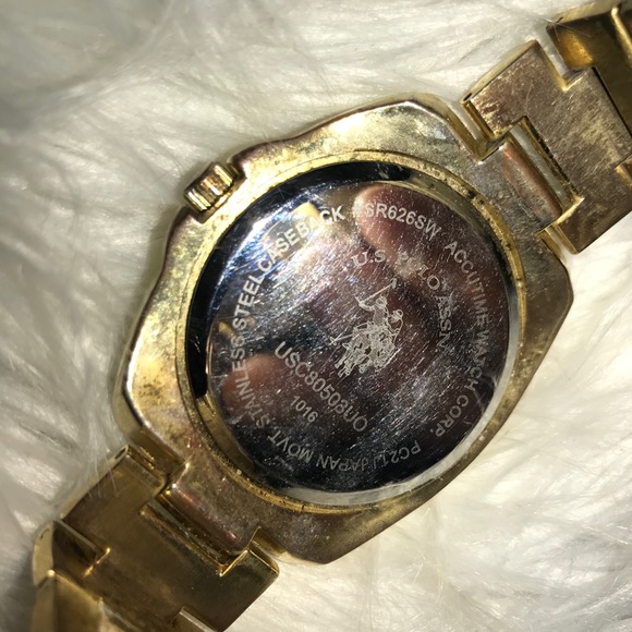 Watch - Picture 3 of 3